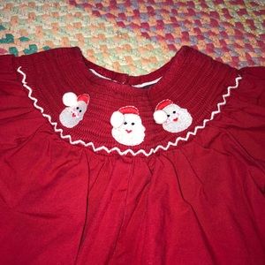VGUC Santa smocked bodysuit (6-12mos)
